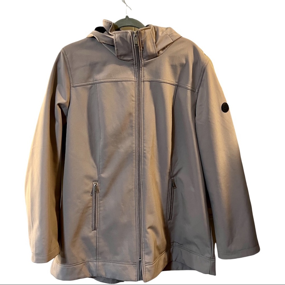 Women’s Softshell Hooded Jacket by Andrew Marc. Size XL